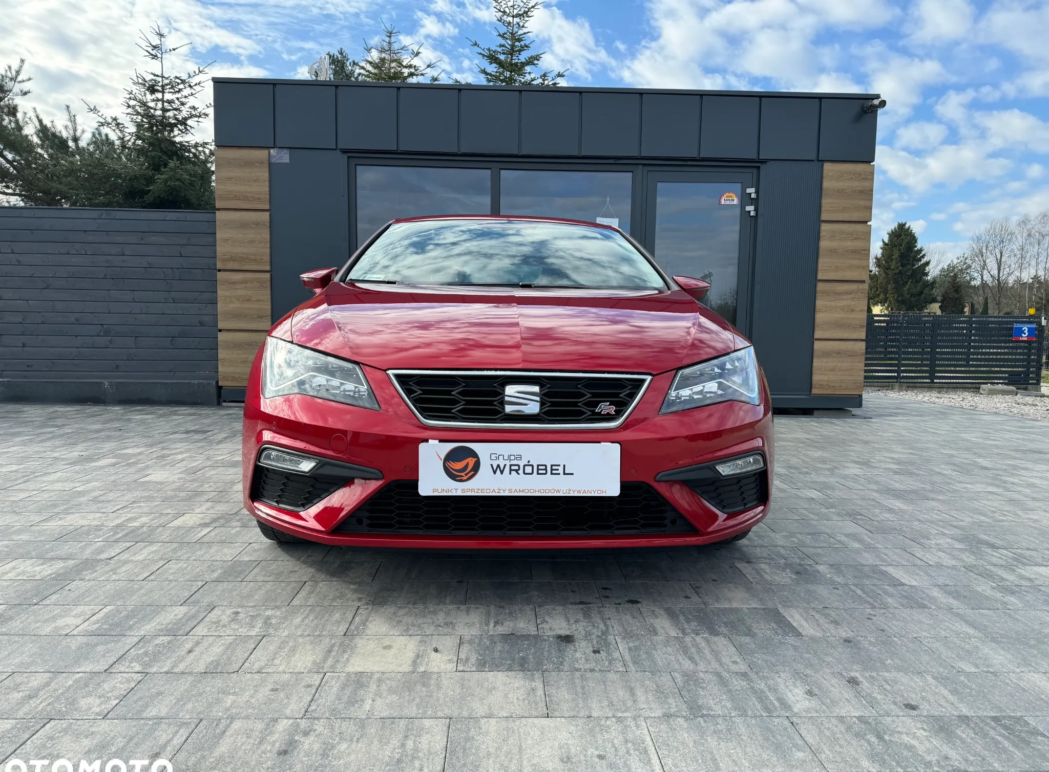 Seat Leon cena 54900 przebieg: 150600, rok produkcji 2018 z Miastko małe 232